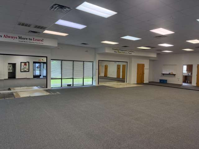  100 Commercial Drive, Atoka, TN