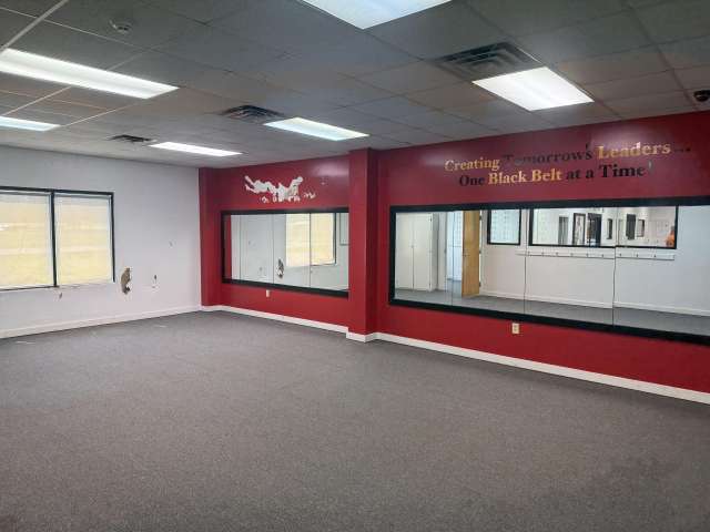  100 Commercial Drive, Atoka, TN