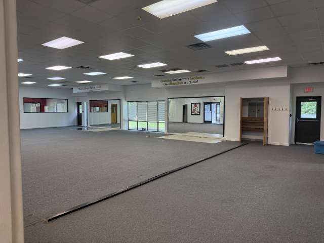  100 Commercial Drive, Atoka, TN